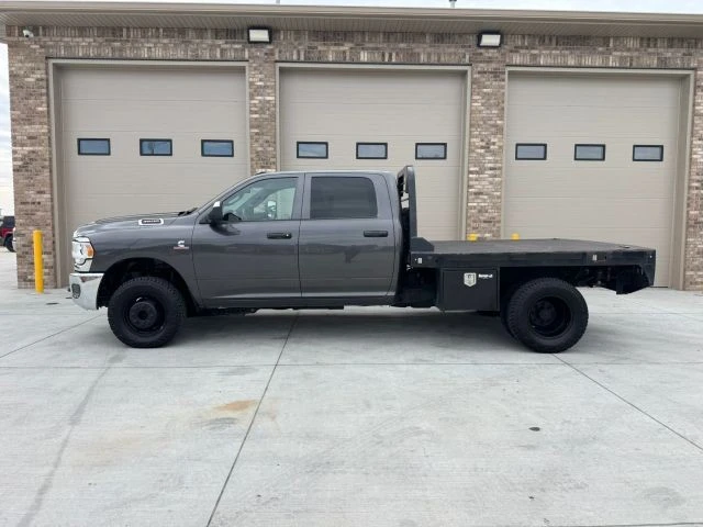 2022 Ram 3500 - Image 3 of 31