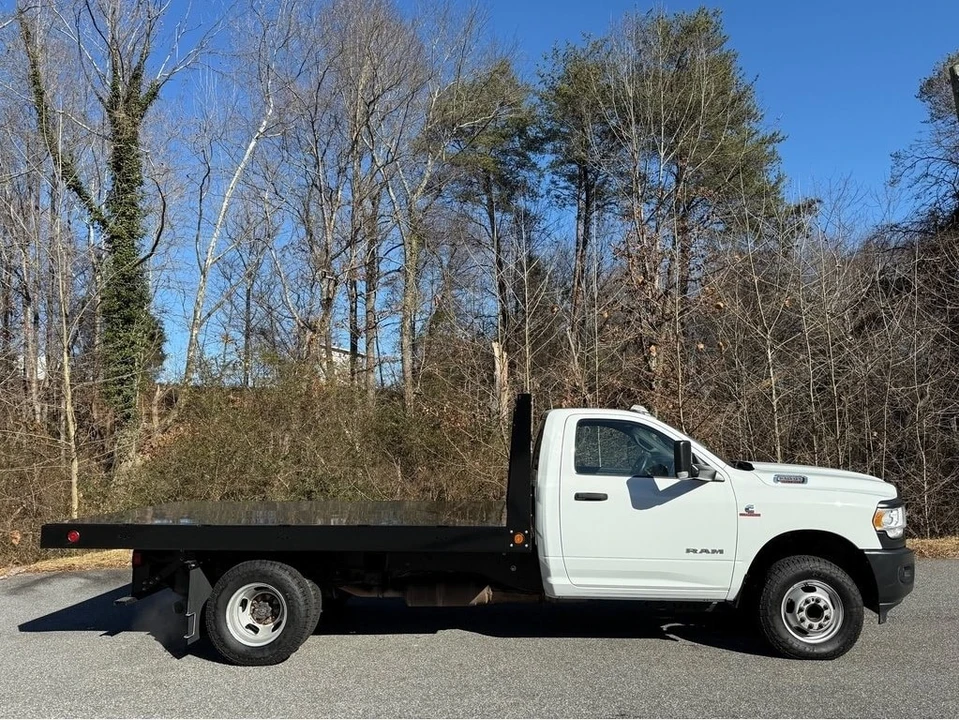 2022 Ram 3500 - Image 5 of 12
