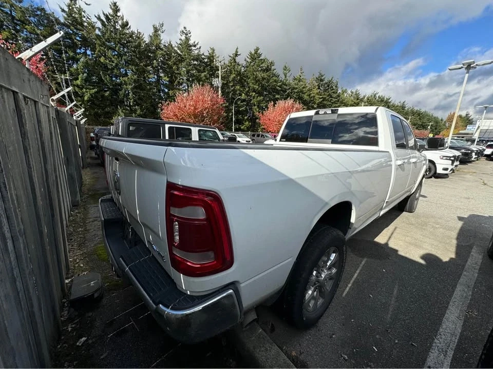 2022 Ram 3500 - Image 7 of 8