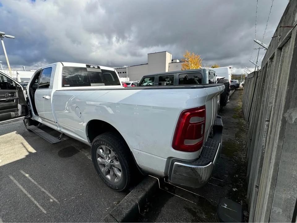 2022 Ram 3500 - Image 6 of 8