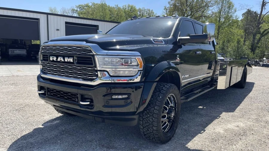 2022 Ram 4500 & 5500 - Image 6 of 19