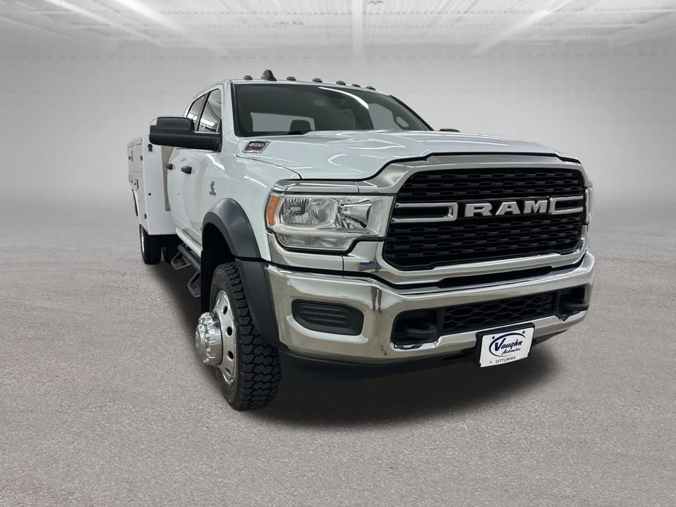 2022 Ram 4500 & 5500 - Image 3 of 21