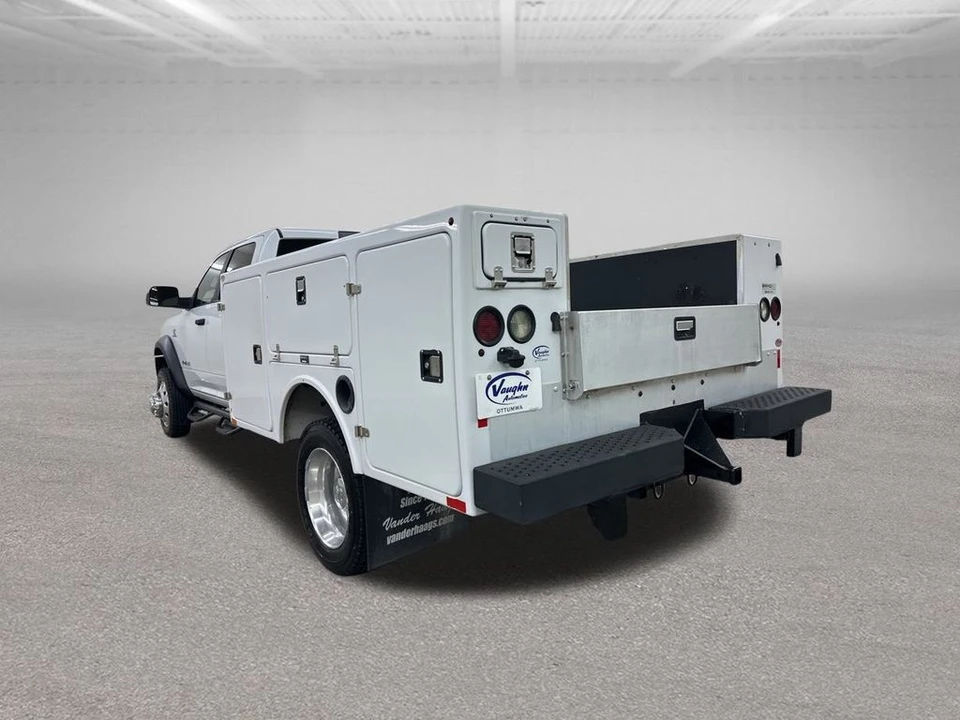 2022 Ram 4500 & 5500 - Image 9 of 21