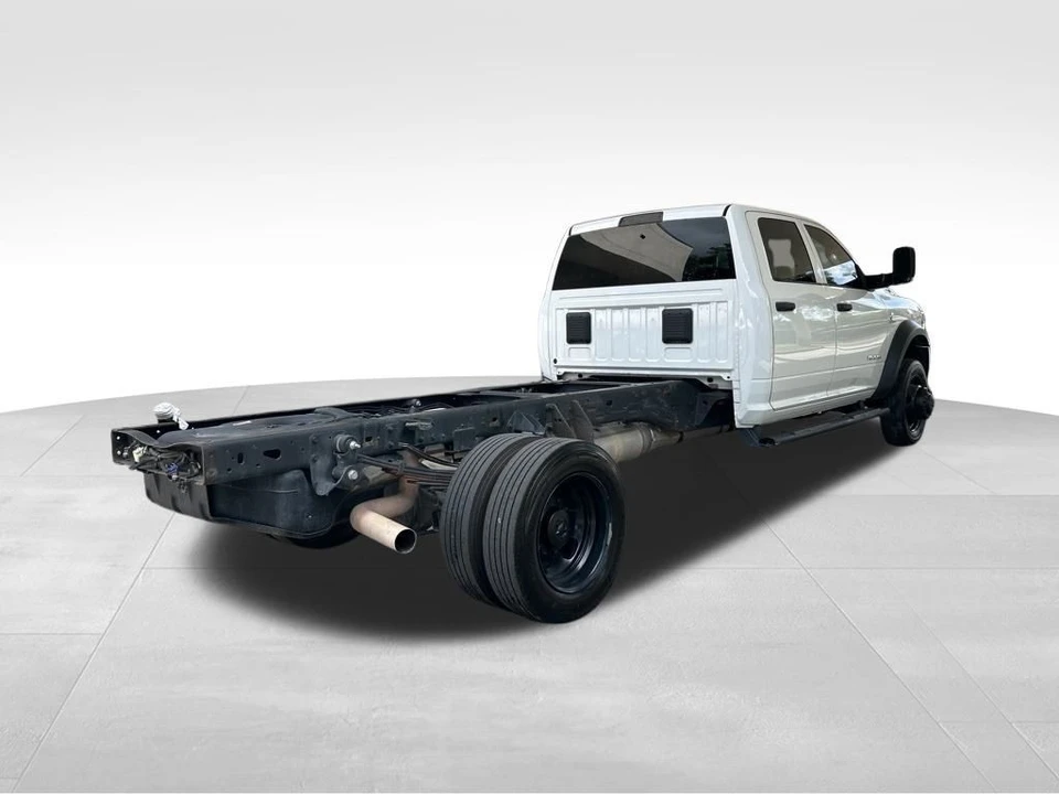 2022 Ram 4500 & 5500 - Image 3 of 12