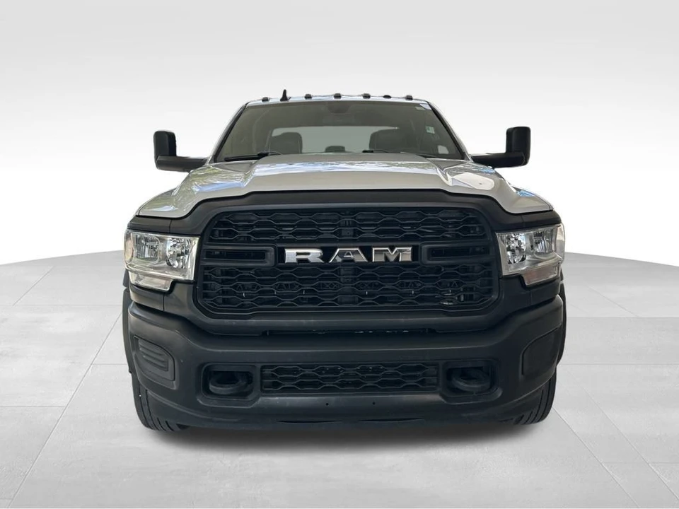 2022 Ram 4500 & 5500 - Image 11 of 12