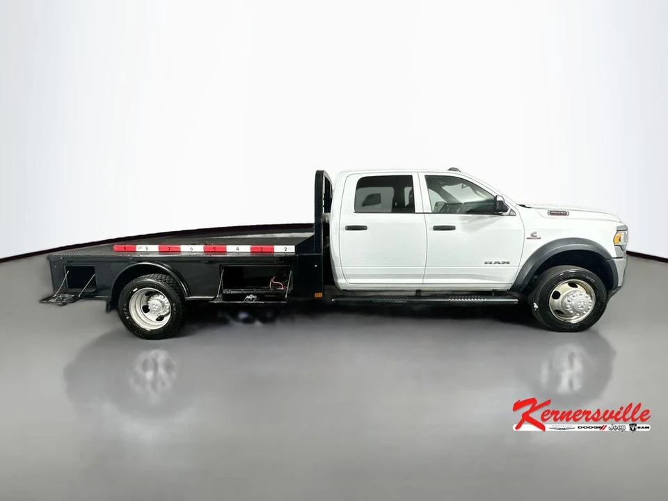 2022 Ram 4500 & 5500 - Image 8 of 21