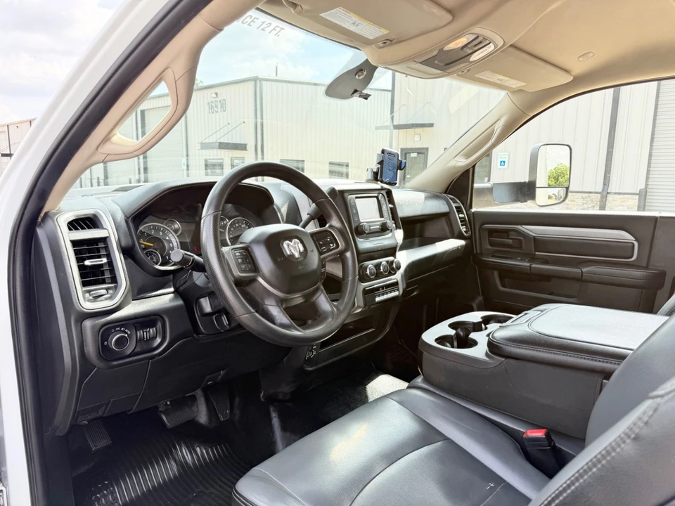 2022 Ram 4500 & 5500 - Image 6 of 9