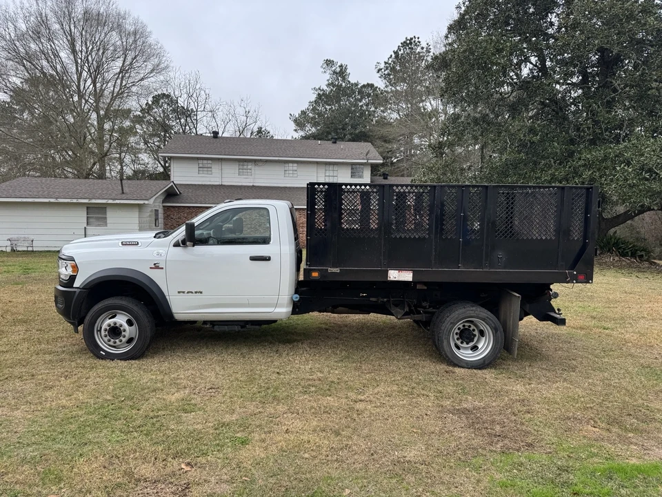 2022 Ram 4500 & 5500 - Image 2 of 11