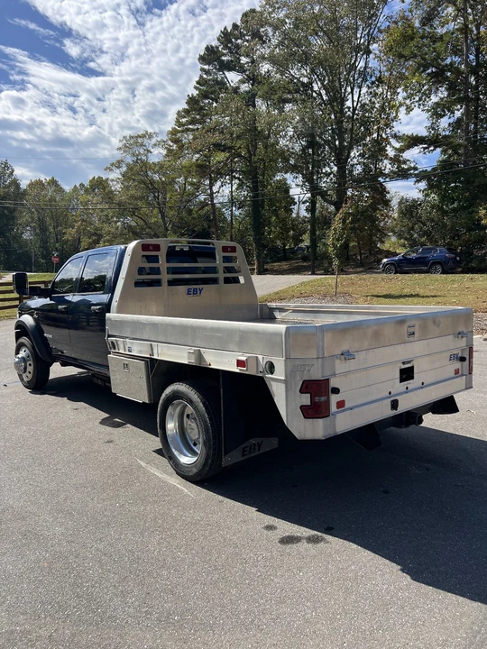 2022 Ram 4500 & 5500 - Image 2 of 12