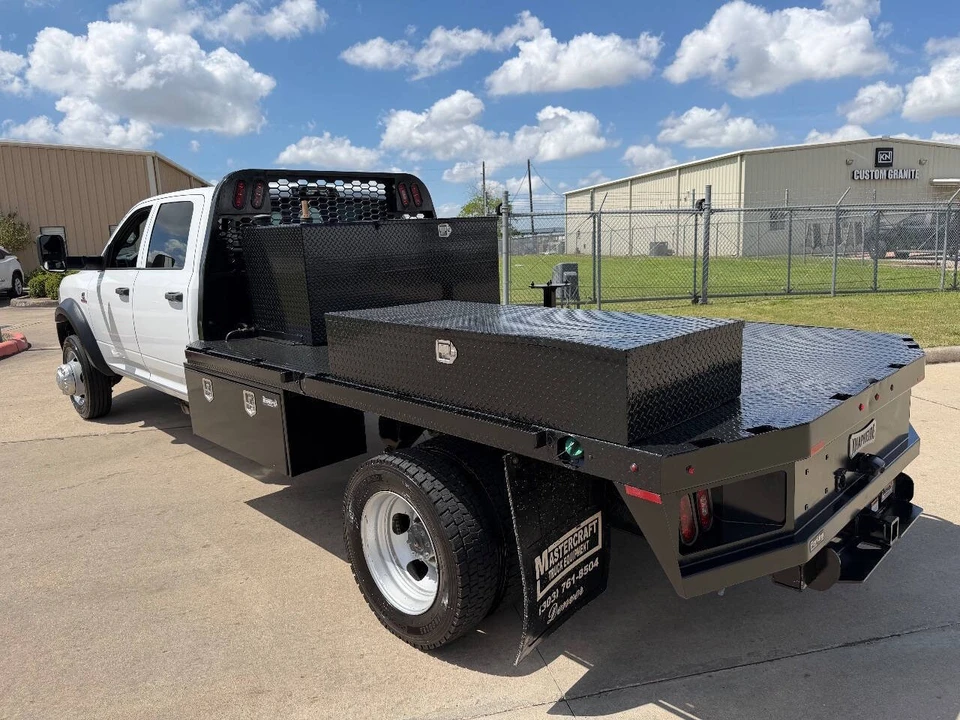 2022 Ram 4500 & 5500 - Image 2 of 12