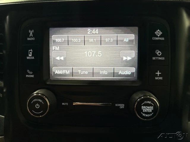 2022 Ram 4500 & 5500 - Image 18 of 24