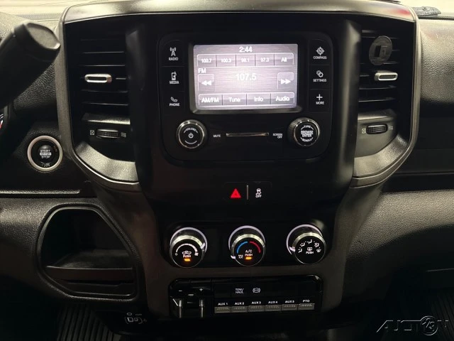 2022 Ram 4500 & 5500 - Image 17 of 24