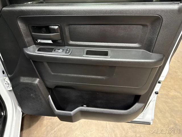 2022 Ram 4500 & 5500 - Image 23 of 24