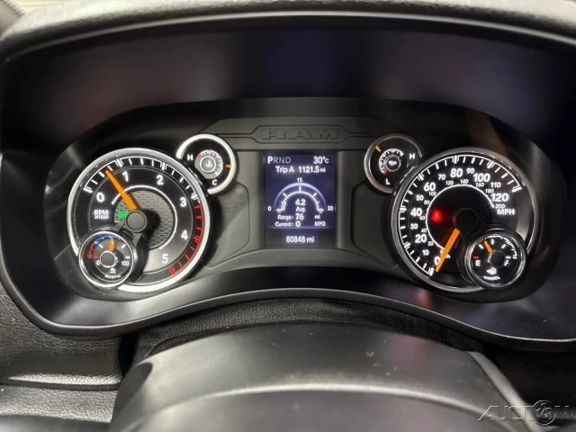 2022 Ram 4500 & 5500 - Image 16 of 21