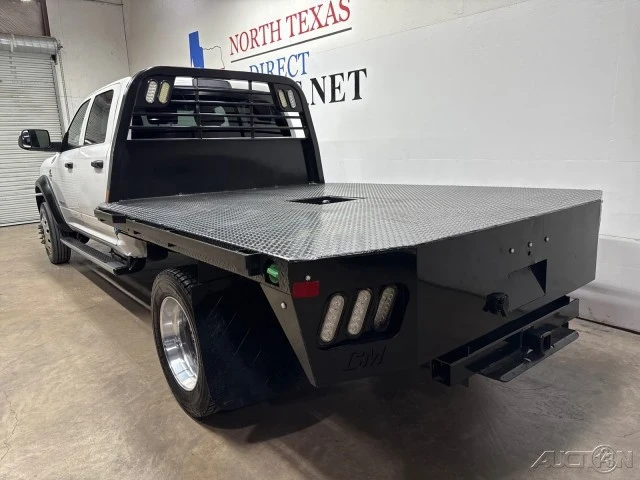 2022 Ram 4500 & 5500 - Image 8 of 21