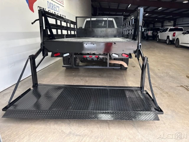 2022 Ram 4500 & 5500 - Image 9 of 24