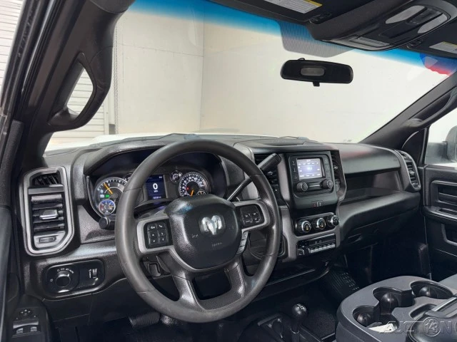 2022 Ram 4500 & 5500 - Image 17 of 24
