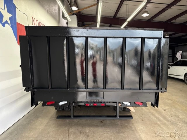 2022 Ram 4500 & 5500 - Image 7 of 24