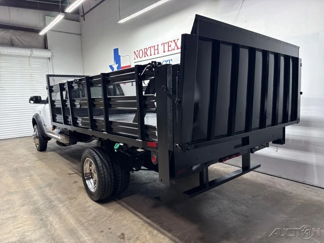 2022 Ram 4500 & 5500 - Image 11 of 24