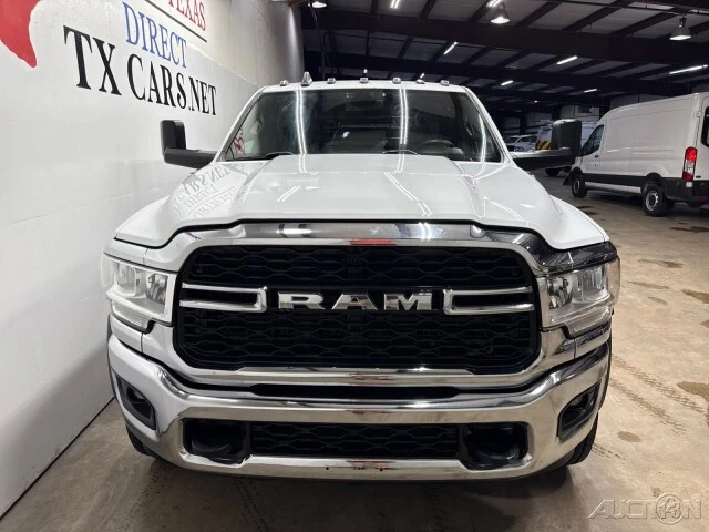 2022 Ram 4500 & 5500 - Image 12 of 21