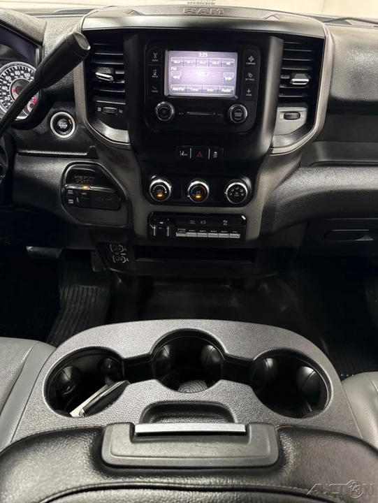 2022 Ram 4500 & 5500 - Image 17 of 24