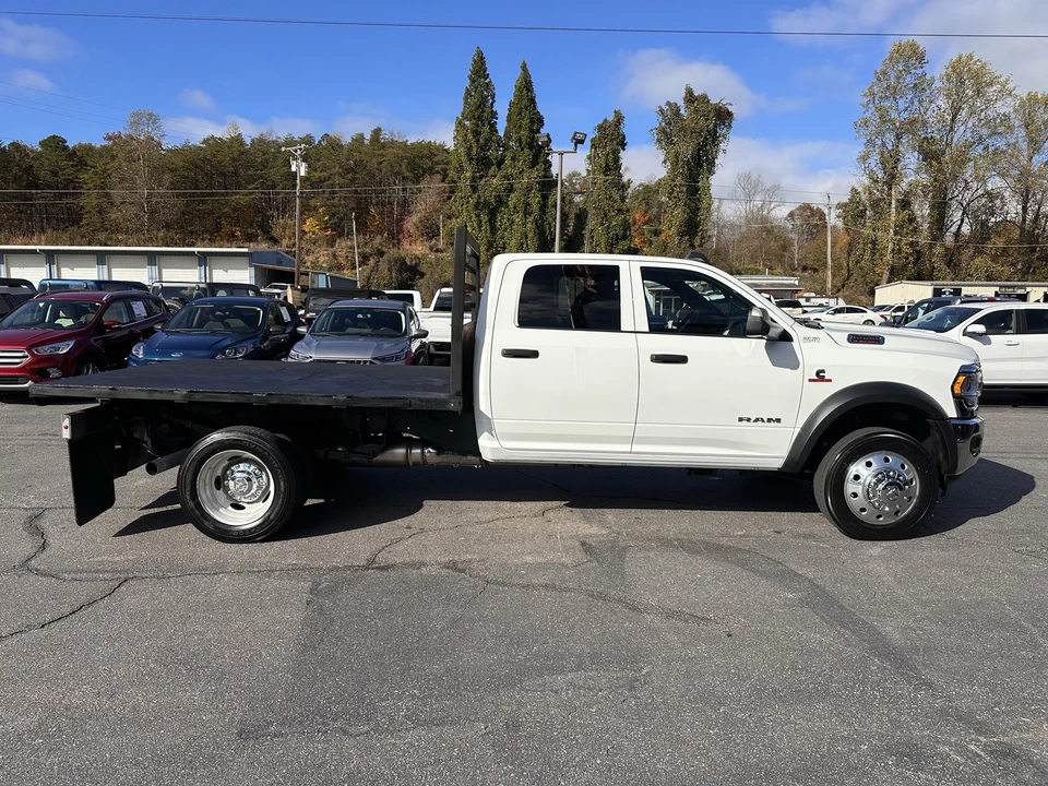 2022 Ram 4500 & 5500 - Image 5 of 12