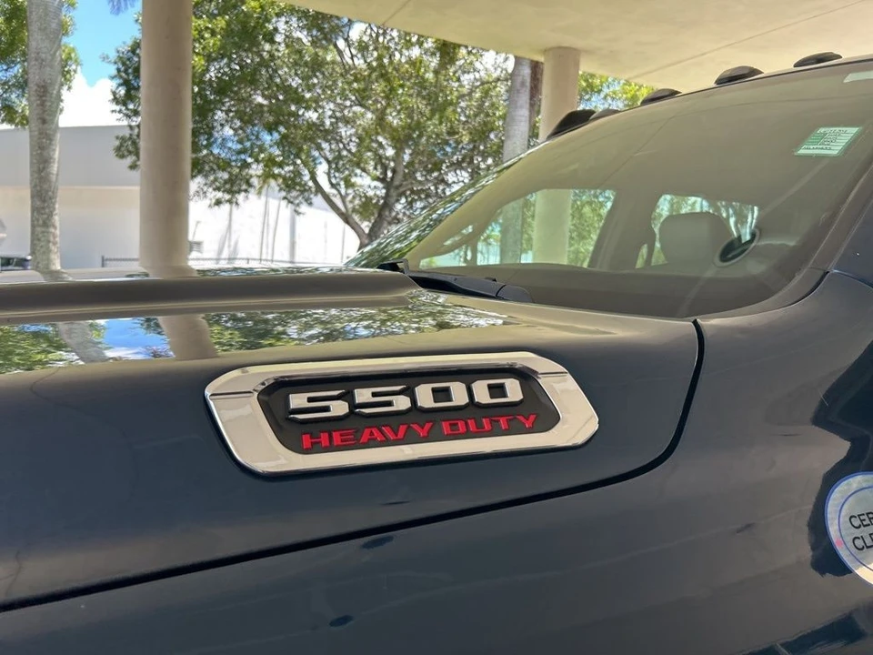 2022 Ram 4500 & 5500 - Image 9 of 12
