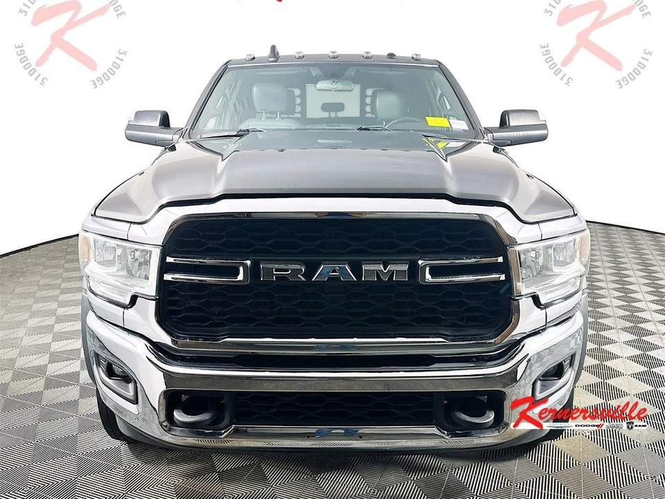2022 Ram 4500 & 5500 - Image 2 of 12