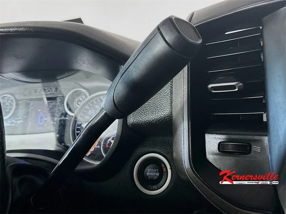 2022 Ram 4500 & 5500 - Image 16 of 21
