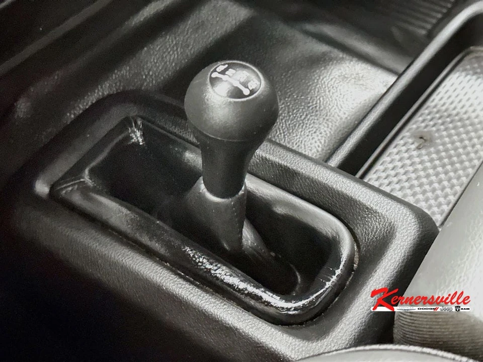 2022 Ram 4500 & 5500 - Image 18 of 24