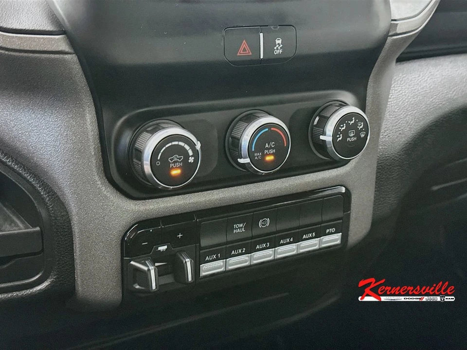 2022 Ram 4500 & 5500 - Image 19 of 24