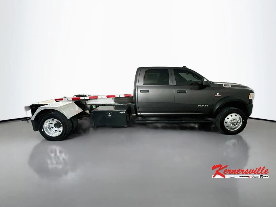 2022 Ram 4500 & 5500 - Image 8 of 24