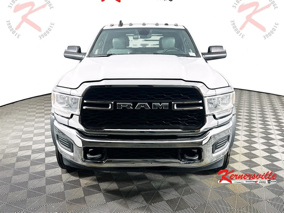 2022 Ram 4500 & 5500 - Image 2 of 12