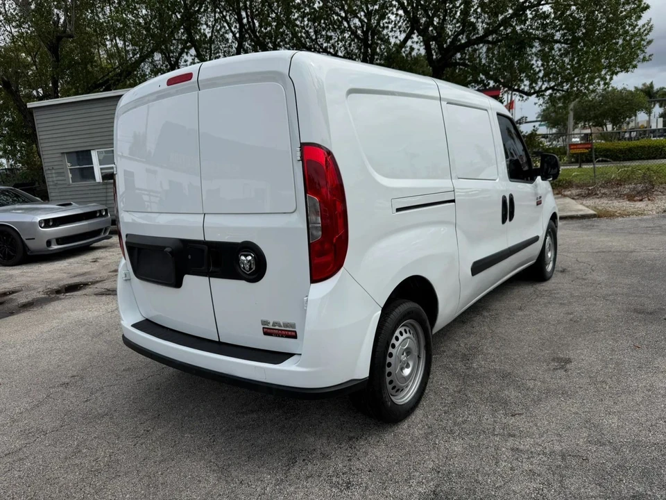 2022 Ram ProMaster - Image 7 of 17