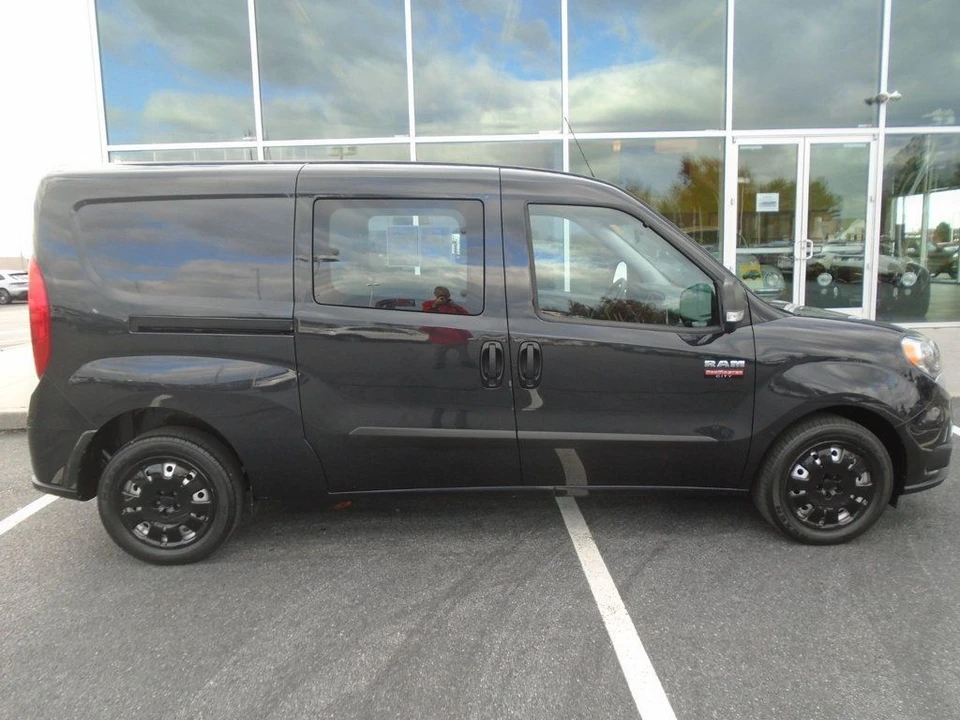 2022 Ram ProMaster - Image 3 of 12