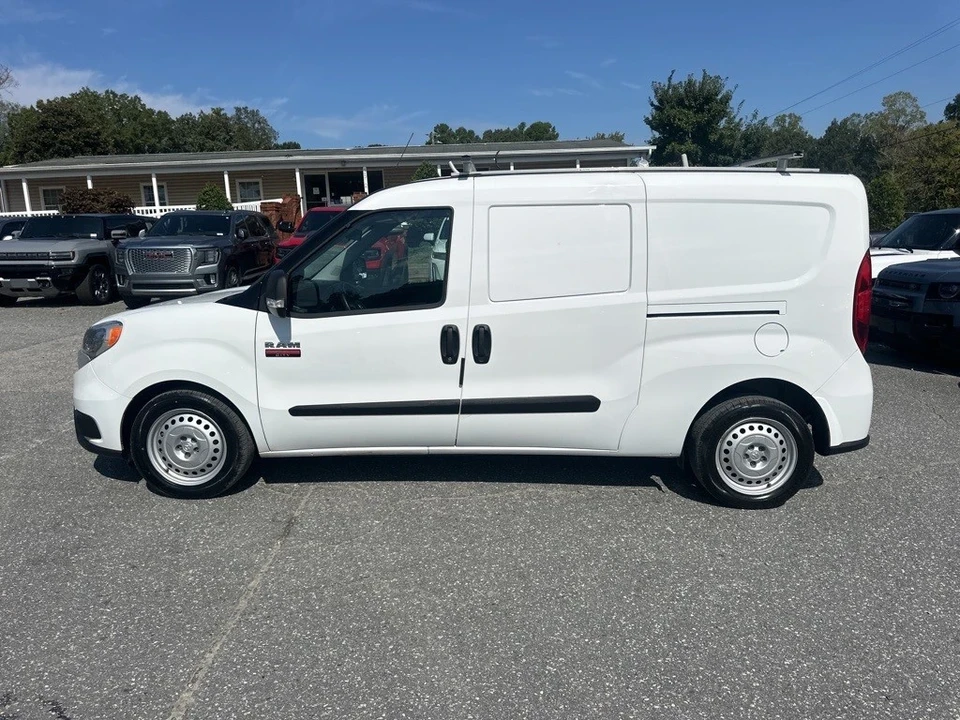 2022 Ram ProMaster - Image 2 of 12