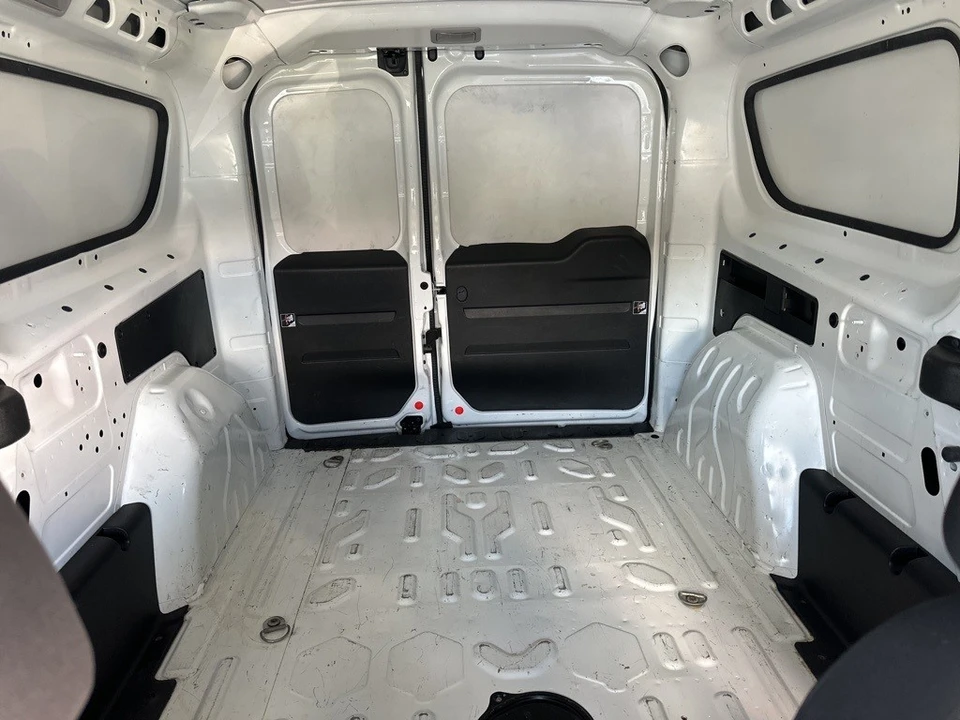 2022 Ram ProMaster - Image 10 of 12