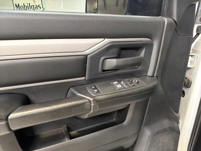 2022 Ram 3500 - Image 17 of 24