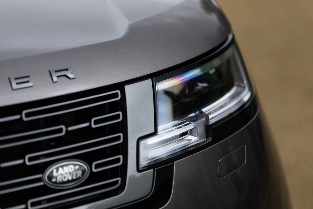 2022 Land Rover Range Rover L460 - Image 28 of 31