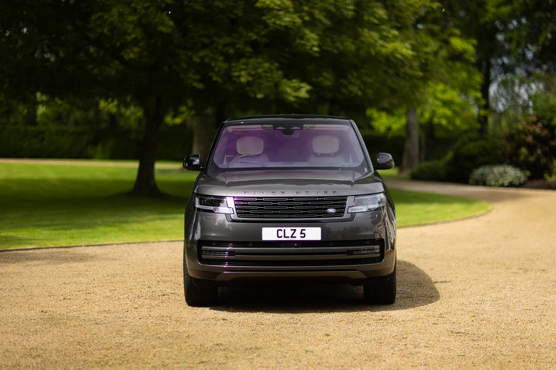 2022 Land Rover Range Rover L460 - Image 17 of 31