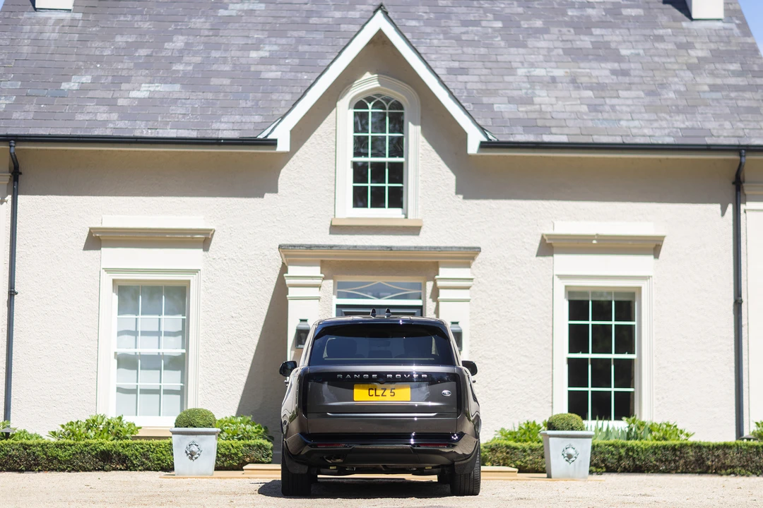 2022 Land Rover Range Rover L460 - Image 5 of 31