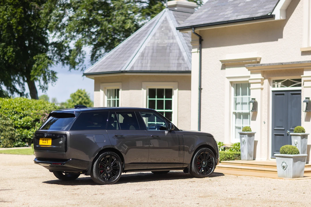 2022 Land Rover Range Rover L460 - Image 8 of 31