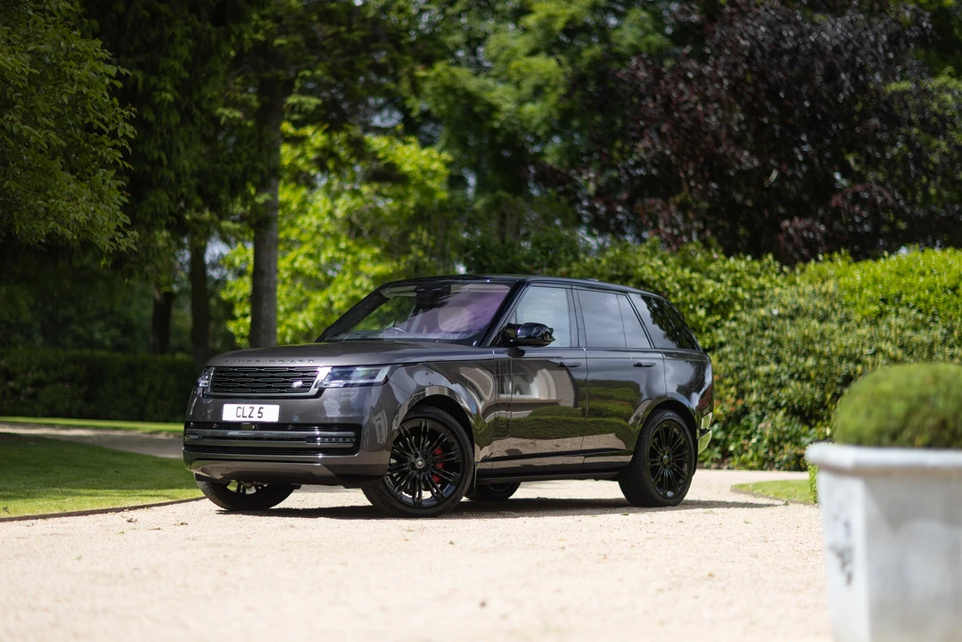 2022 Land Rover Range Rover L460 - Image 18 of 31