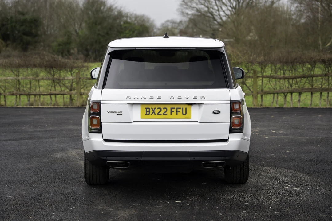 2022 Land Rover Range Rover L460 - Image 12 of 31