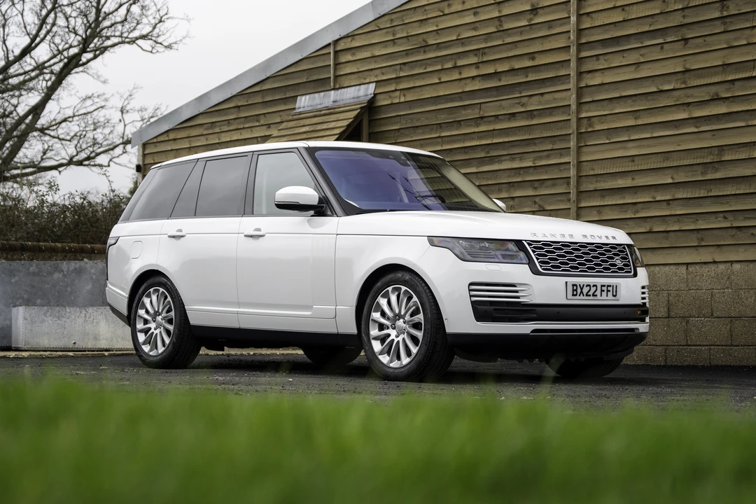 2022 Land Rover Range Rover L460 - Image 18 of 31
