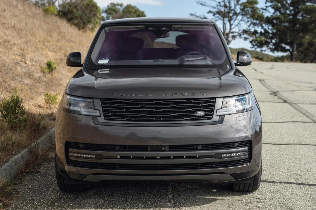 2022 Land Rover Range Rover L460 - Image 2 of 31