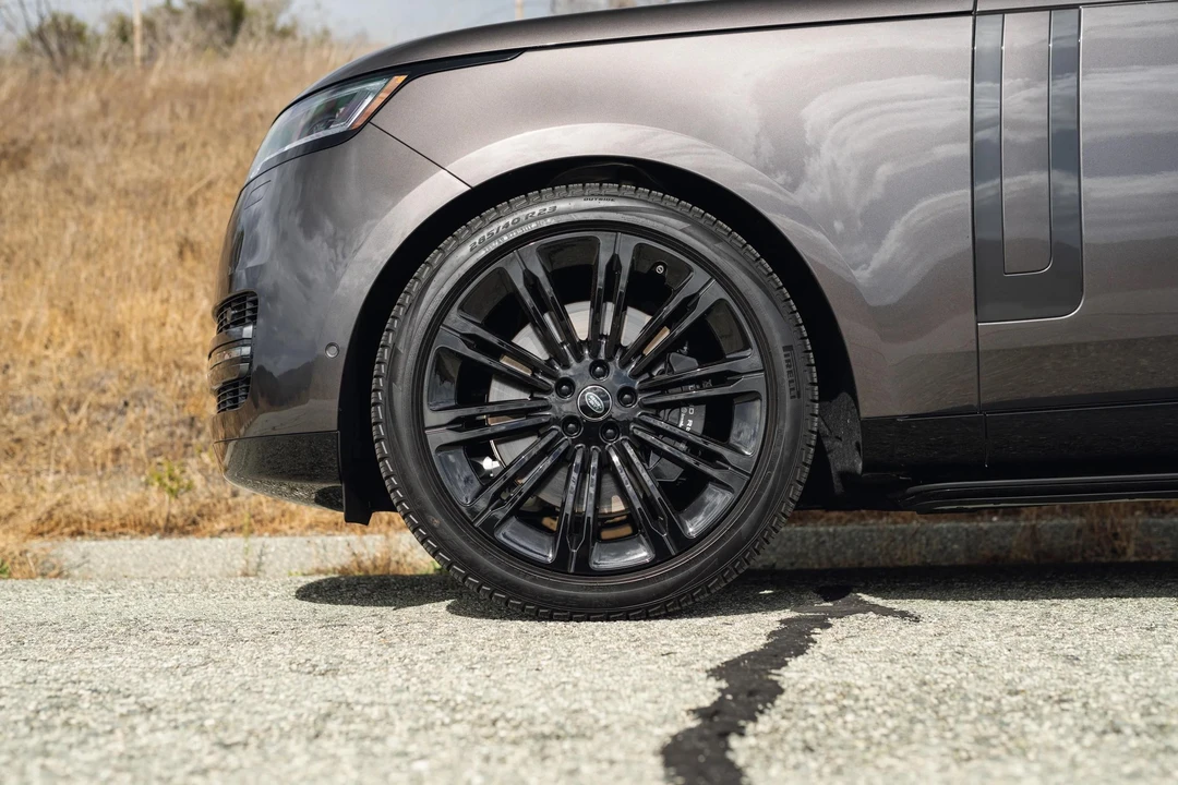 2022 Land Rover Range Rover L460 - Image 28 of 31