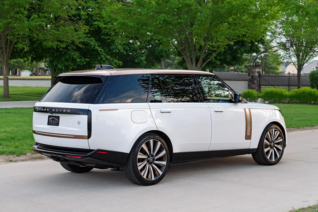 2022 Land Rover Range Rover L460 - Image 9 of 31