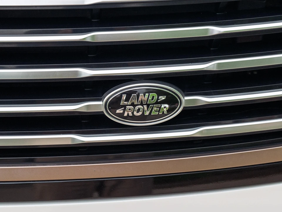2022 Land Rover Range Rover L460 - Image 26 of 31