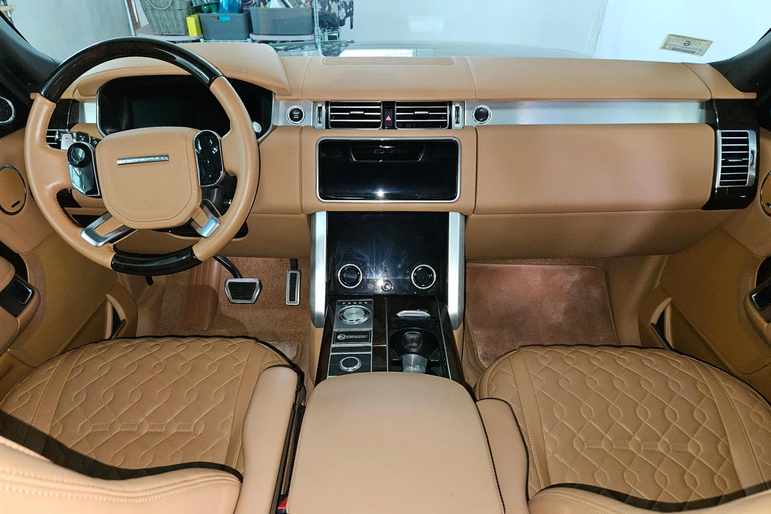 2022 Land Rover Range Rover L460 - Image 25 of 31